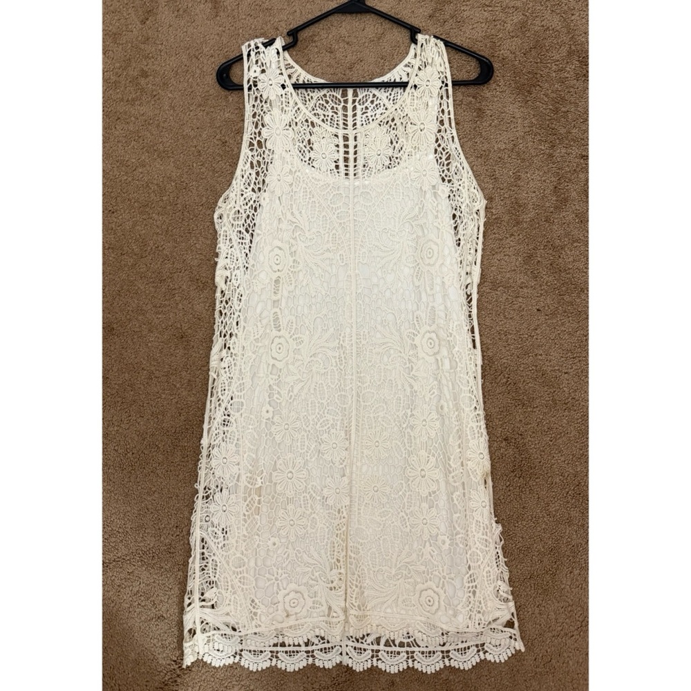 Elegant Lace Sleeveless Dress - Cream